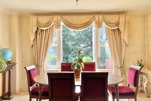 Photo 25- click for photo gallery